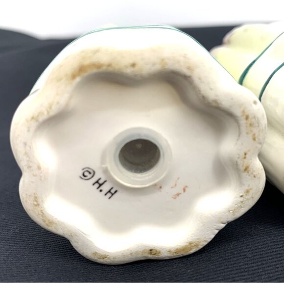 Holt Howard Asparagus Bunches Salt and Pepper Shakers Ceramic 3" Vtg FLAW - Picture 7 of 11